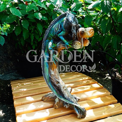 Фигура садовая Игуана голубая на ветке высота 55см F01274 - фото 70418