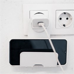 Держатель телефона на розетку для зарядки металл 720-219W